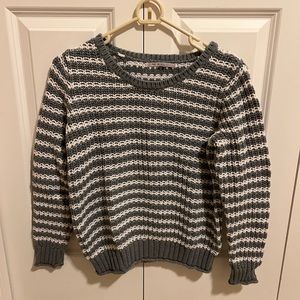 Chunky Gray and White Stripped Gap Knit